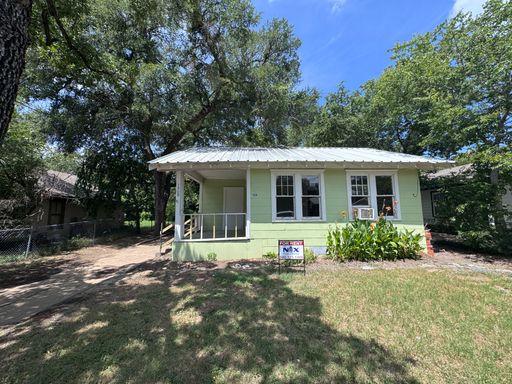 3 bedroom 1 bathroom home – photo 1