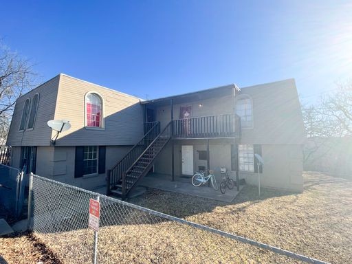 2 bedroom 1 bathroom