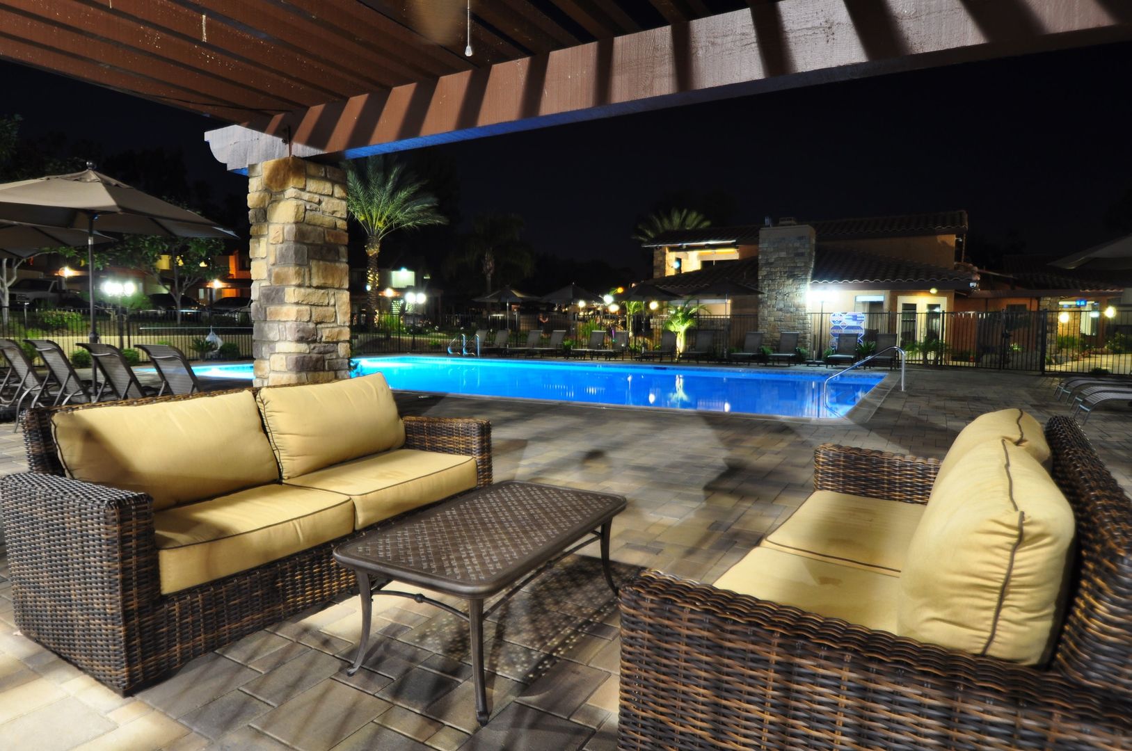 Vista Apartment: 1617 Live Oak Road