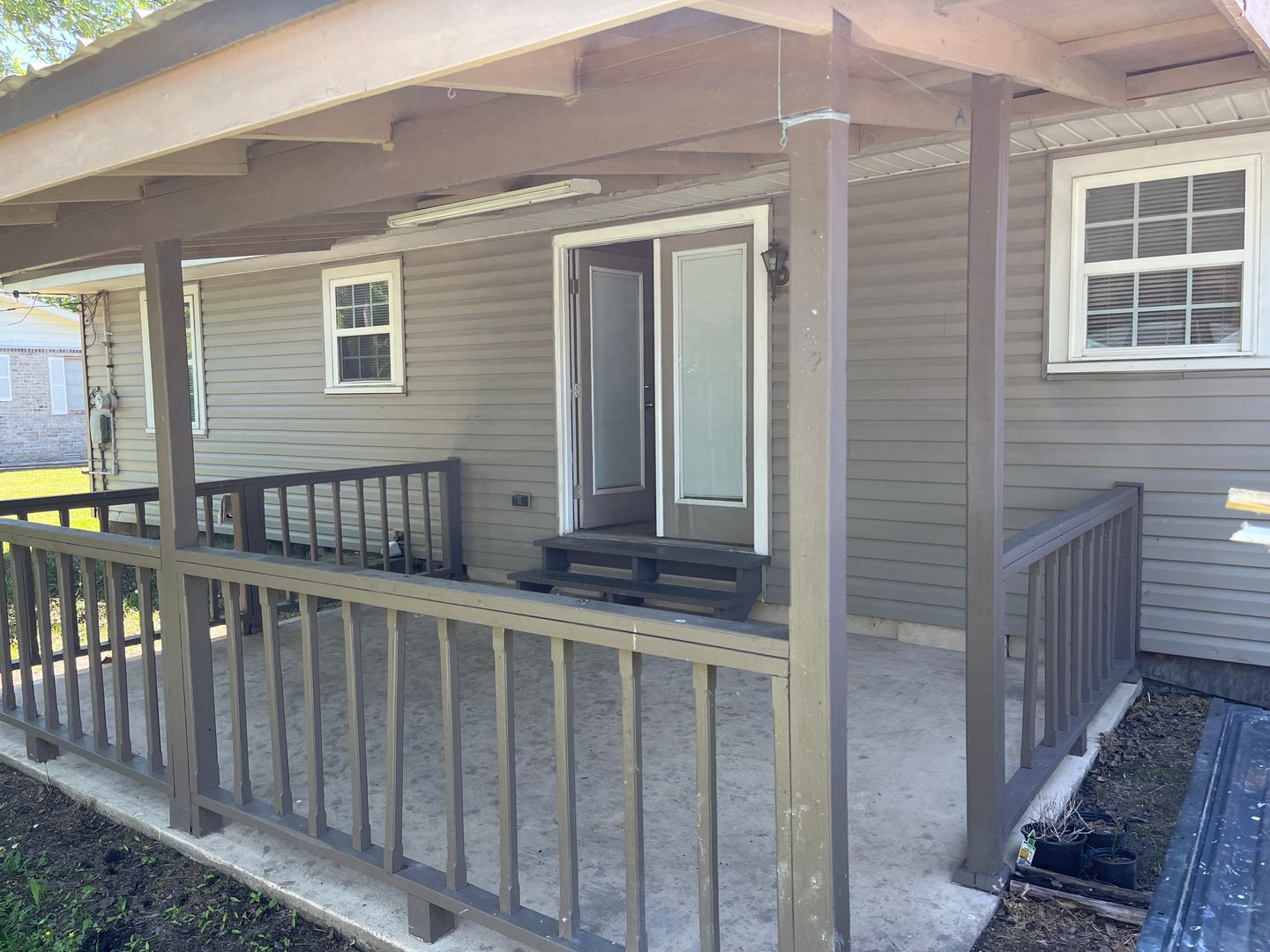 Danville House: 801 E 7th Pl