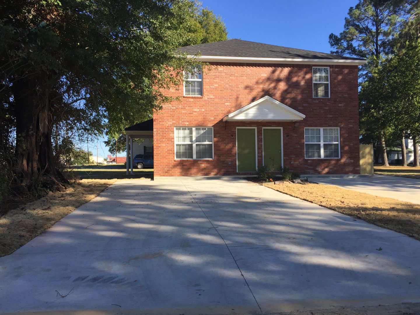 209 N. Independence A-B