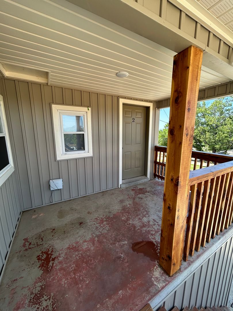 Russellville Apartment: 709 W 13th