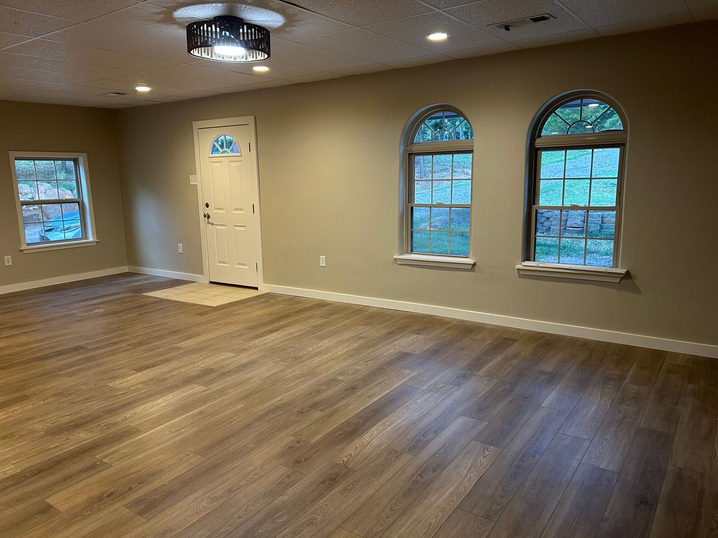 Russellville House: 4 Silver Hills Ln