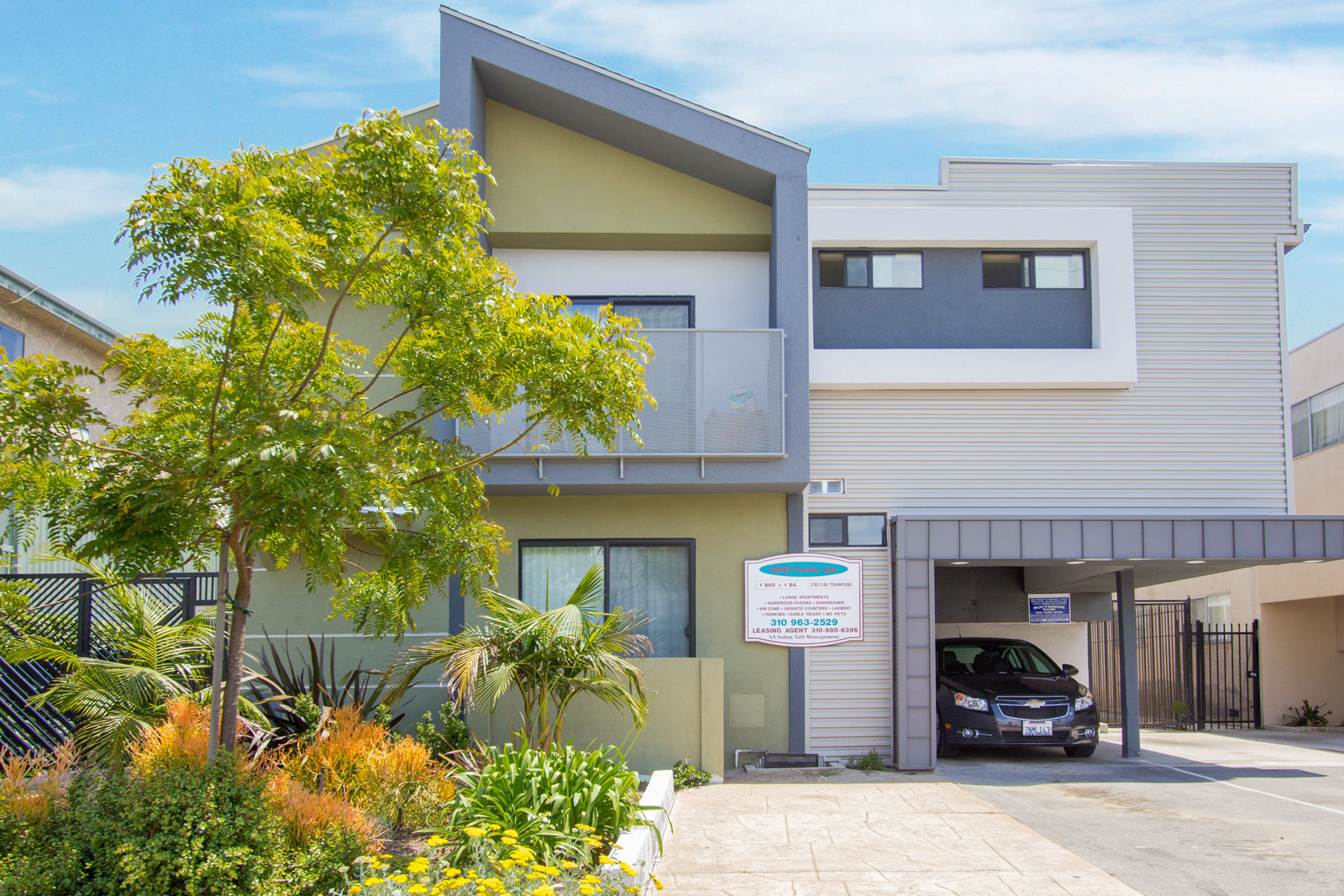 Los Angeles Apartment: 12618 Pacific Ave