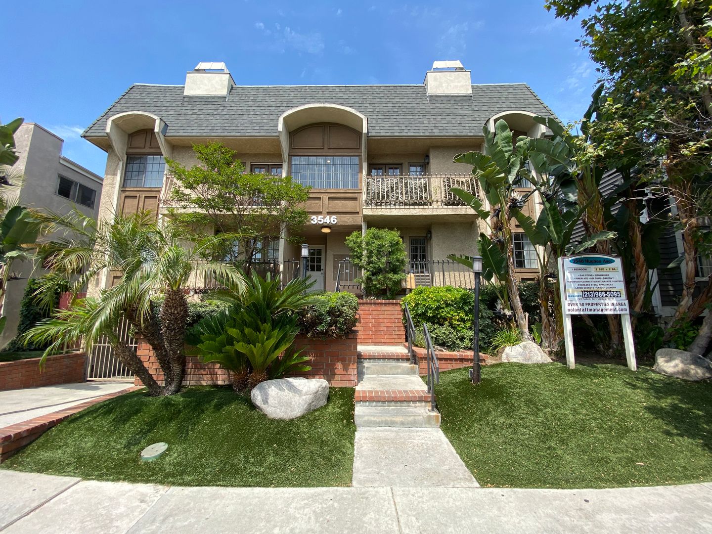 Los Angeles Apartment: 3546 Hughes Ave