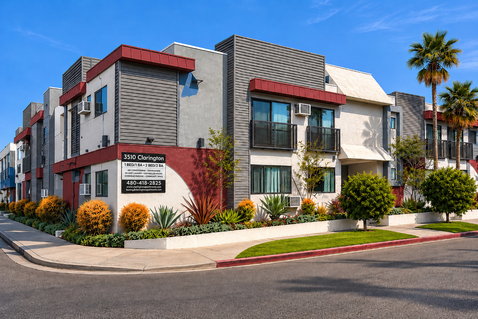 Los Angeles Apartment: 3510 Clarington Ave