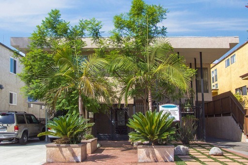 Los Angeles Apartment: 3623 Keystone Ave