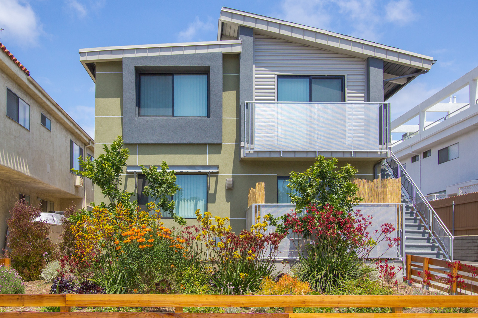 Los Angeles Apartment: 3538 Keystone Ave