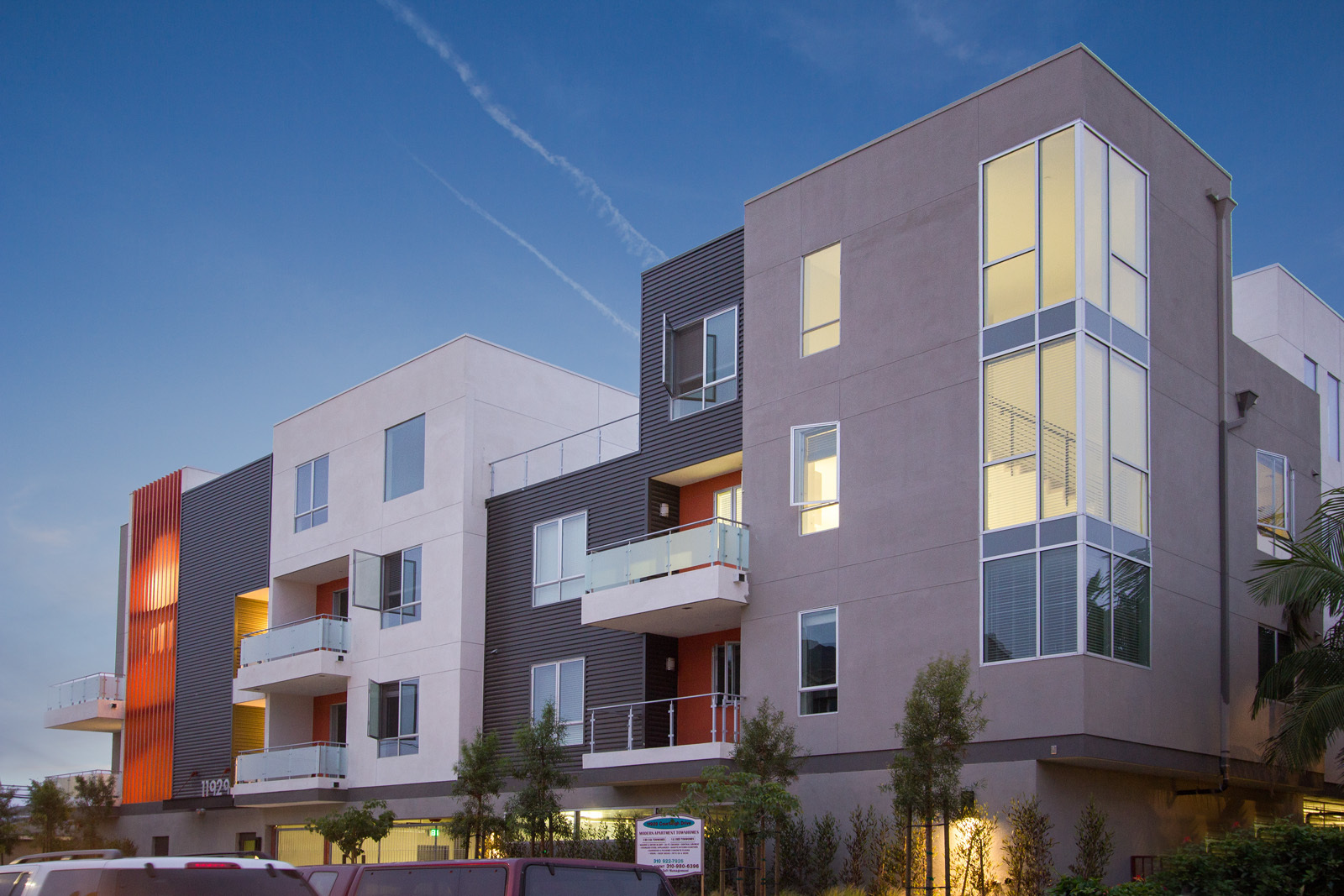 Los Angeles Apartment: 11929 Courtleigh Dr