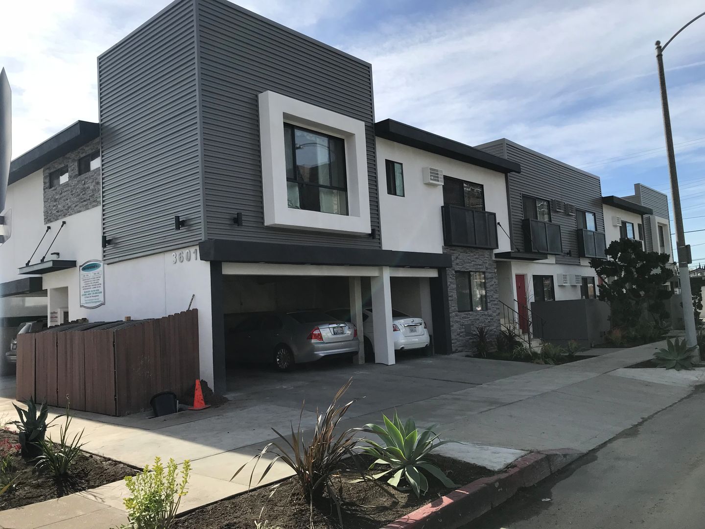 Los Angeles Apartment: 3601 Keystone Ave