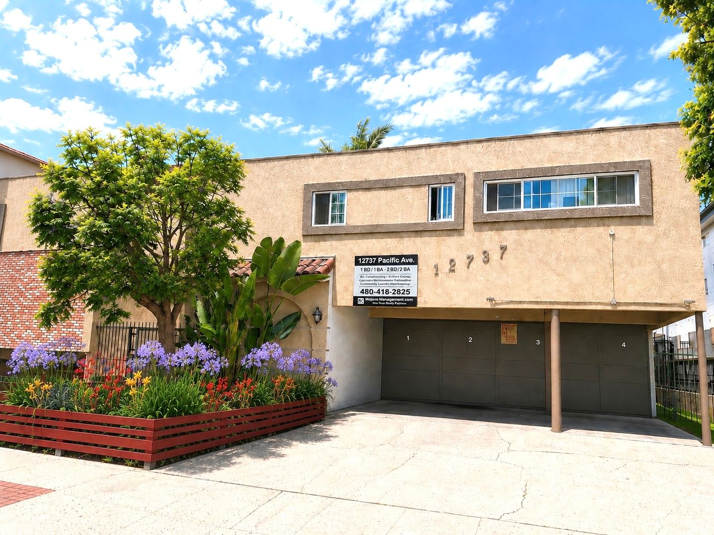 Los Angeles Apartment: 12737 Pacific Ave