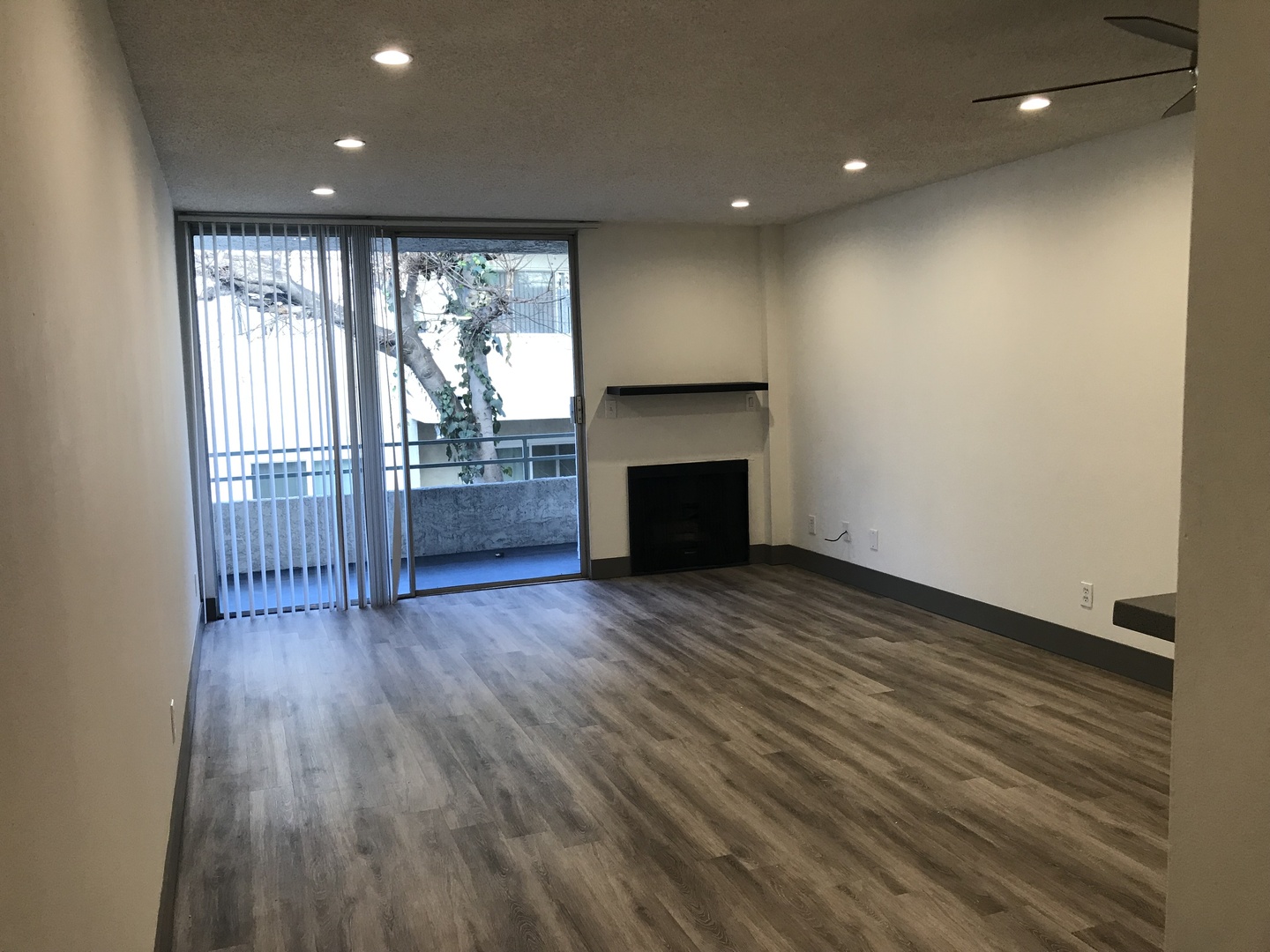 Los Angeles Apartment: 3715 Canfield Ave