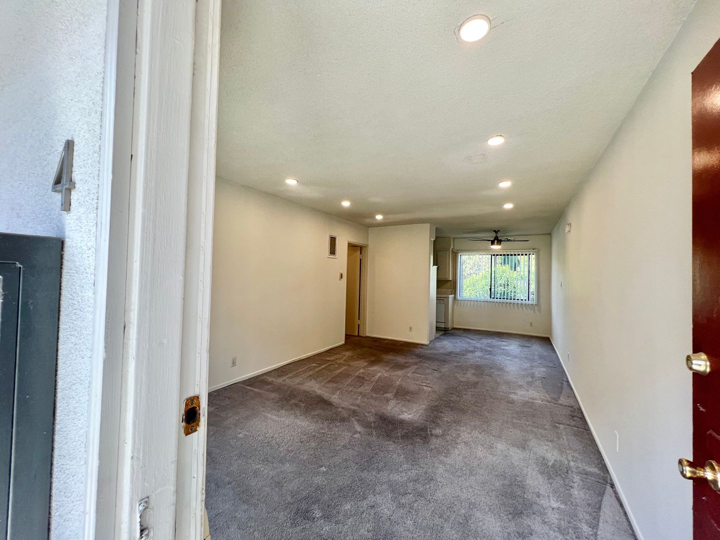 Los Angeles Apartment: 3510 Clarington Ave