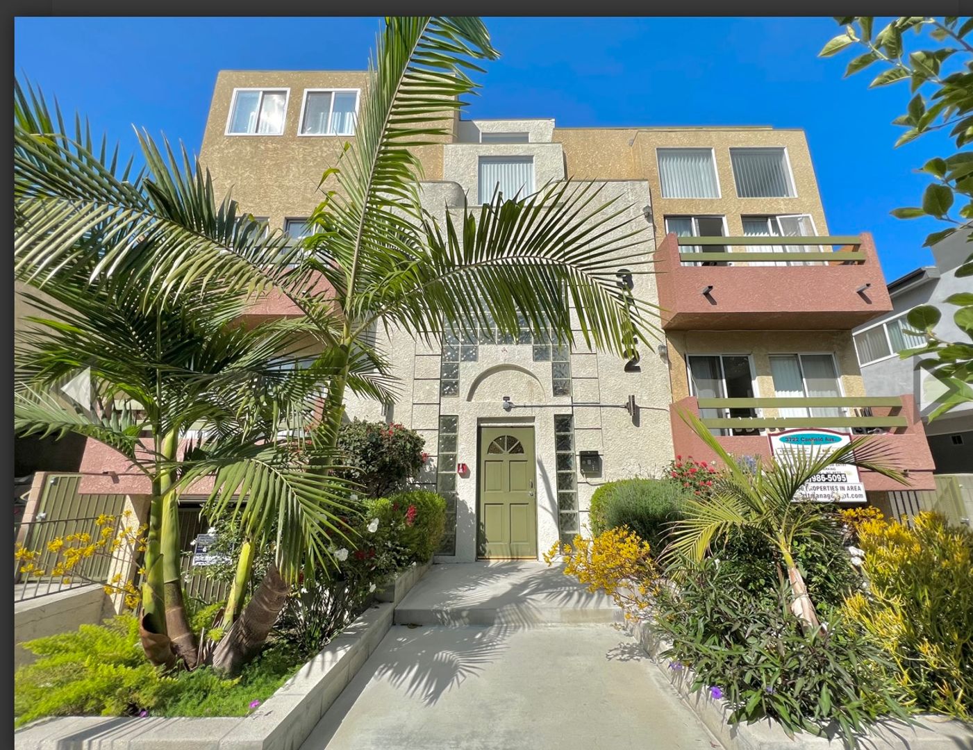 Los Angeles Apartment: 3722 Canfield Ave