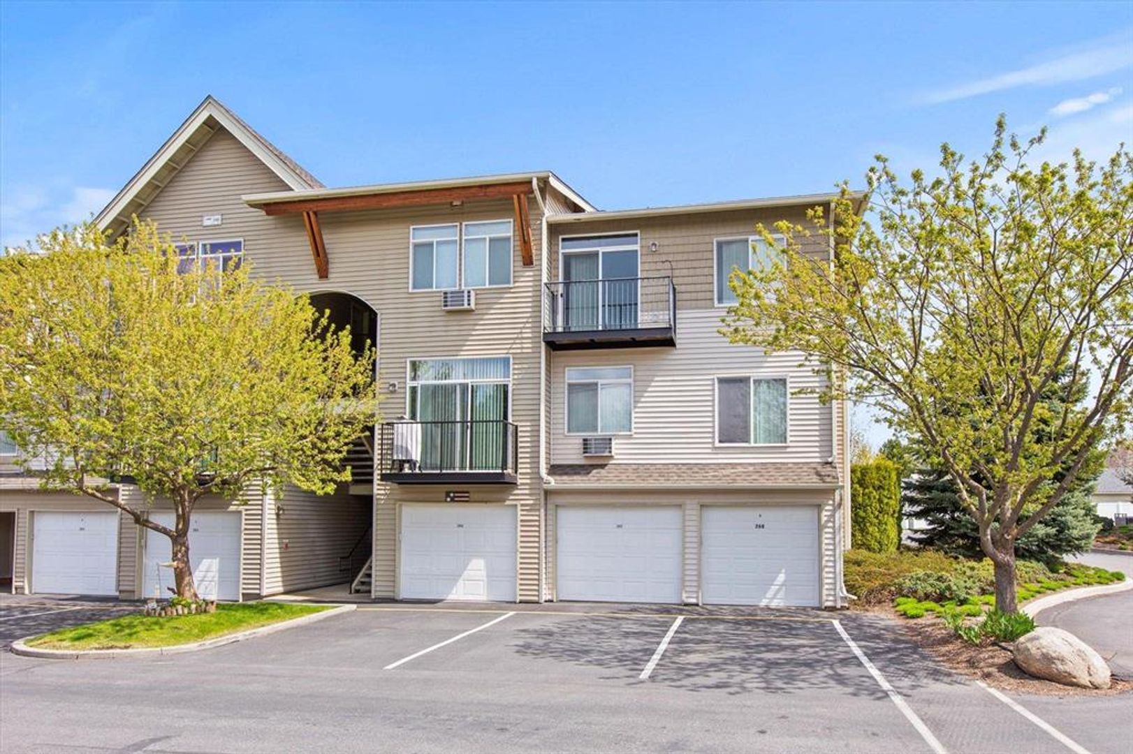 Liberty Lake Apartment: 22855 E Country Vista Dr