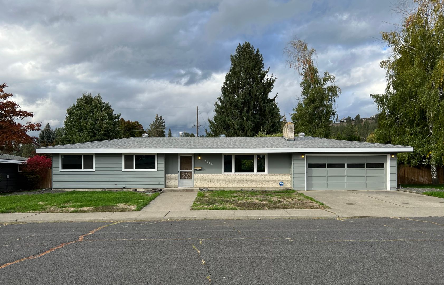 Spokane House: 3728 W Delbert Ave