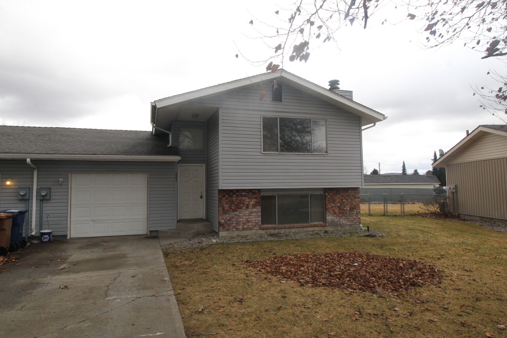 Spokane Apartment: 6806 N Hamilton St