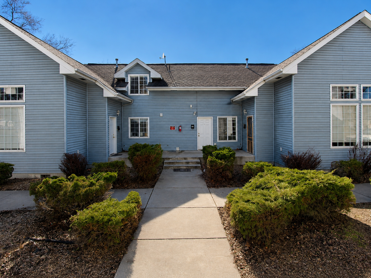 Spokane Apartment: 2217 N Hamilton St