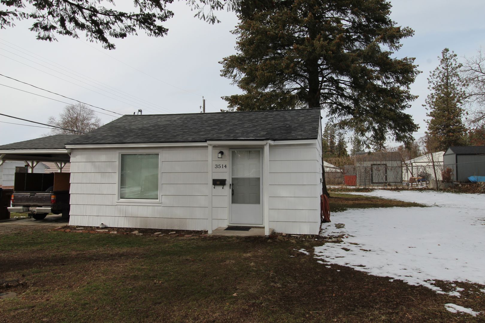 Spokane House: 3514 W Broad Pl