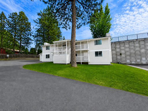 8422 N Mayfair St #2, Spokane, WA 99208