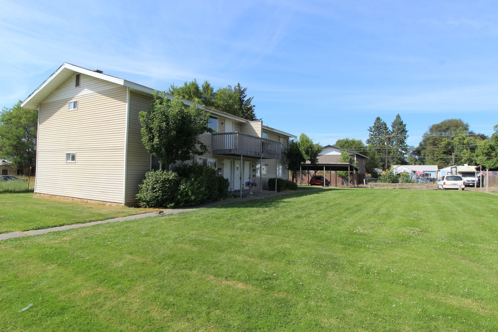 Spokane Apartment: 2917 E. Decatur Ave.