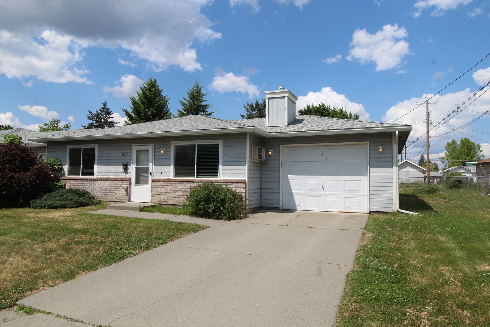 Spokane Apartment: 1020 W Lacrosse Ave