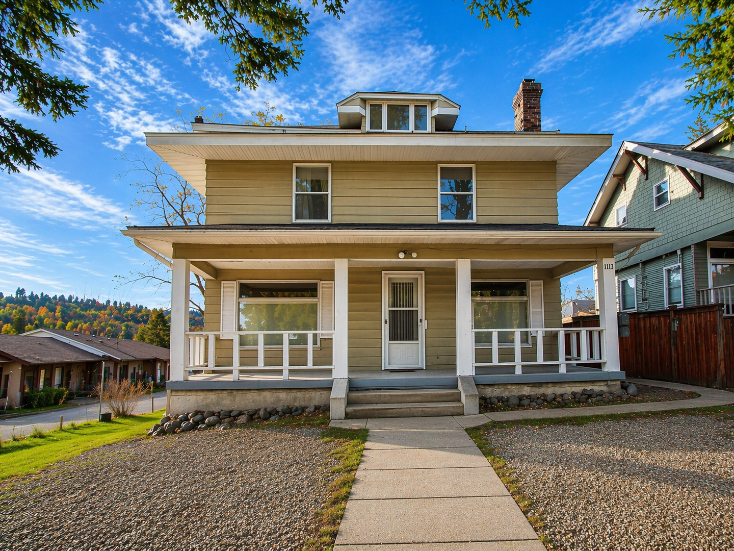 Spokane Apartment: 1212 S Oak St