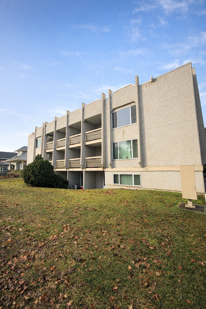 Spokane Apartment: 508 E Mission Ave