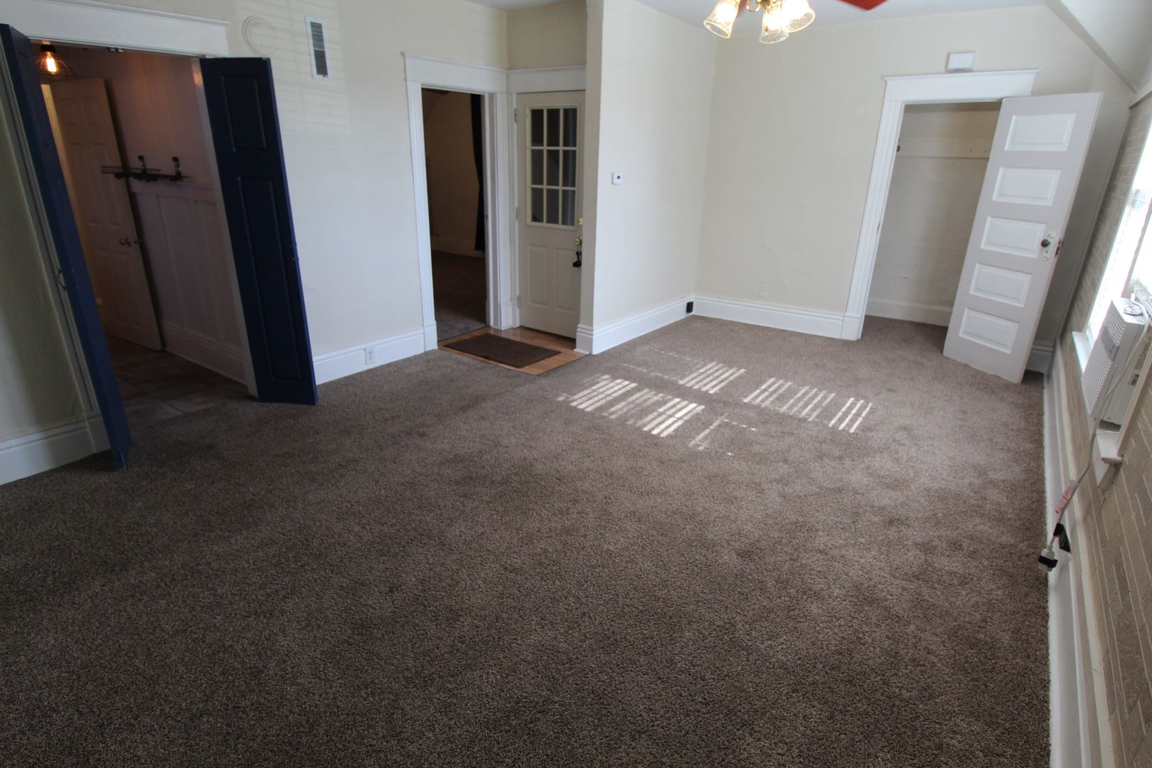 Spokane Apartment: 23 E Sinto Ave