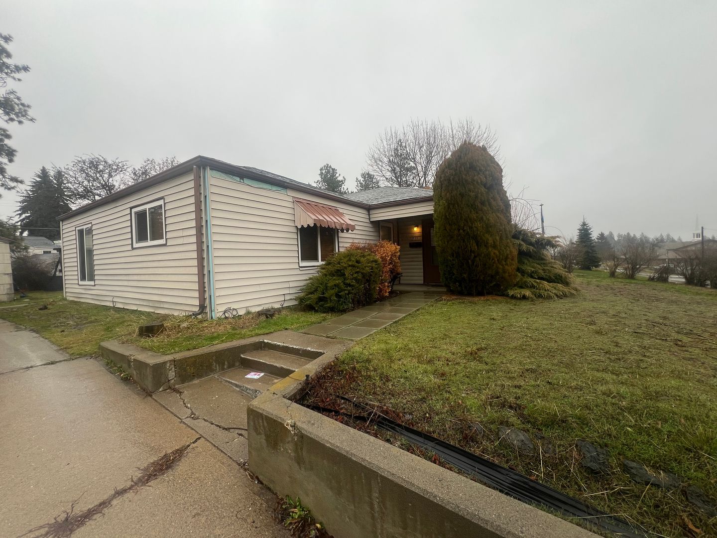 Spokane House: 1511 E 29th Ave