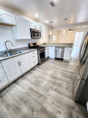 1 bed, 1 bath in Lawrenceville – photo 1