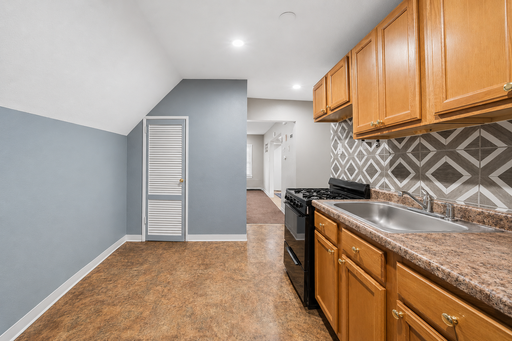 1 bed, 1 bath in East Liberty – photo 1