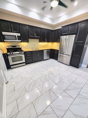 3 bed, 2.5 bath in Lawrenceville – photo 1
