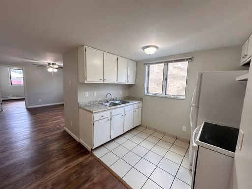 2 Bed 1 Bath Apartment in Coraopolis