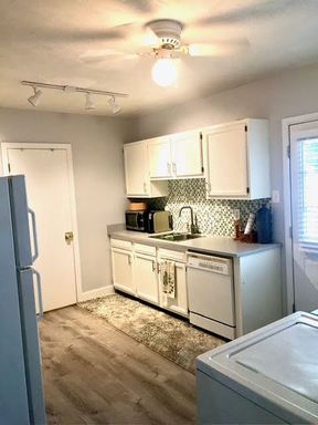 3 bed, 1 bath in Southside – photo 1