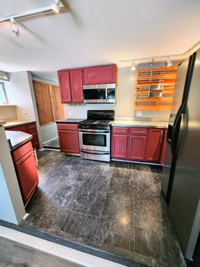 2 bed, 2 bath in South Side Slopes – photo 1