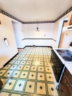 2 Bed, 1 Bath in McKees Rocks