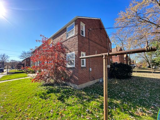 2 Bed, 1 Bath Apartment in Neville Township