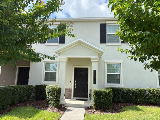 3 bedroom / 2.5 bathroom townhouse on Storey Grove, Winter Garden – photo 1