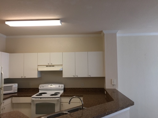 One Bed in Gated Community – photo 1
