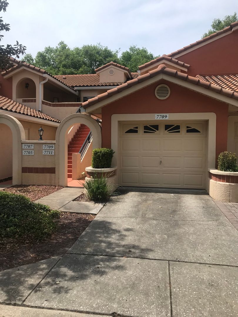 Orlando Apartment: 7709 Sugar Bend Drive