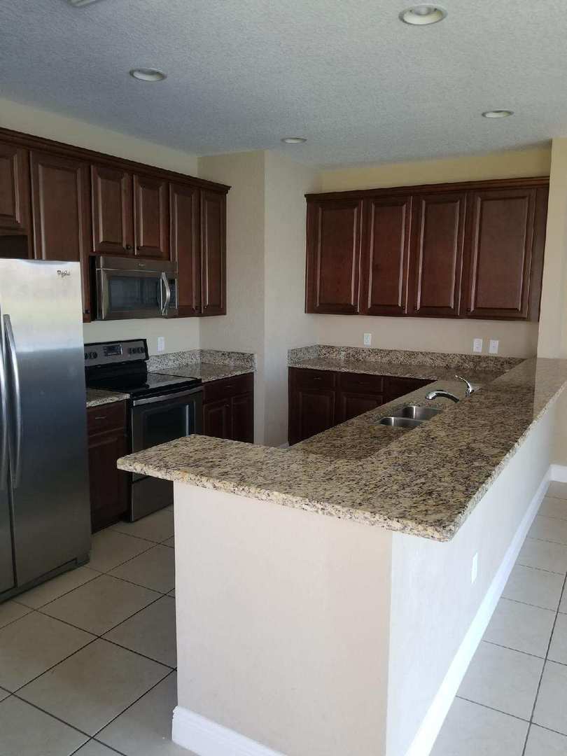 Orlando House: 8350 Kelsall Drive