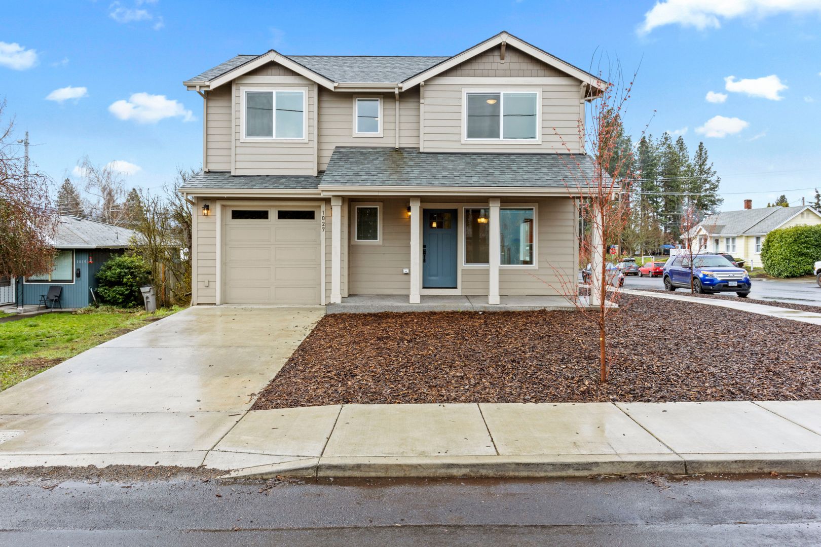Hood River Apartment: 1027 Wilson Street - 1401 11th Street