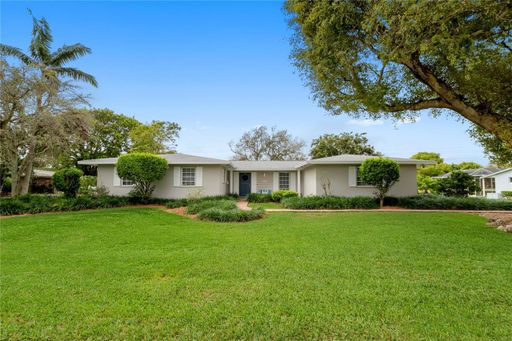Beautiful home in quiet neighborhood – photo 1