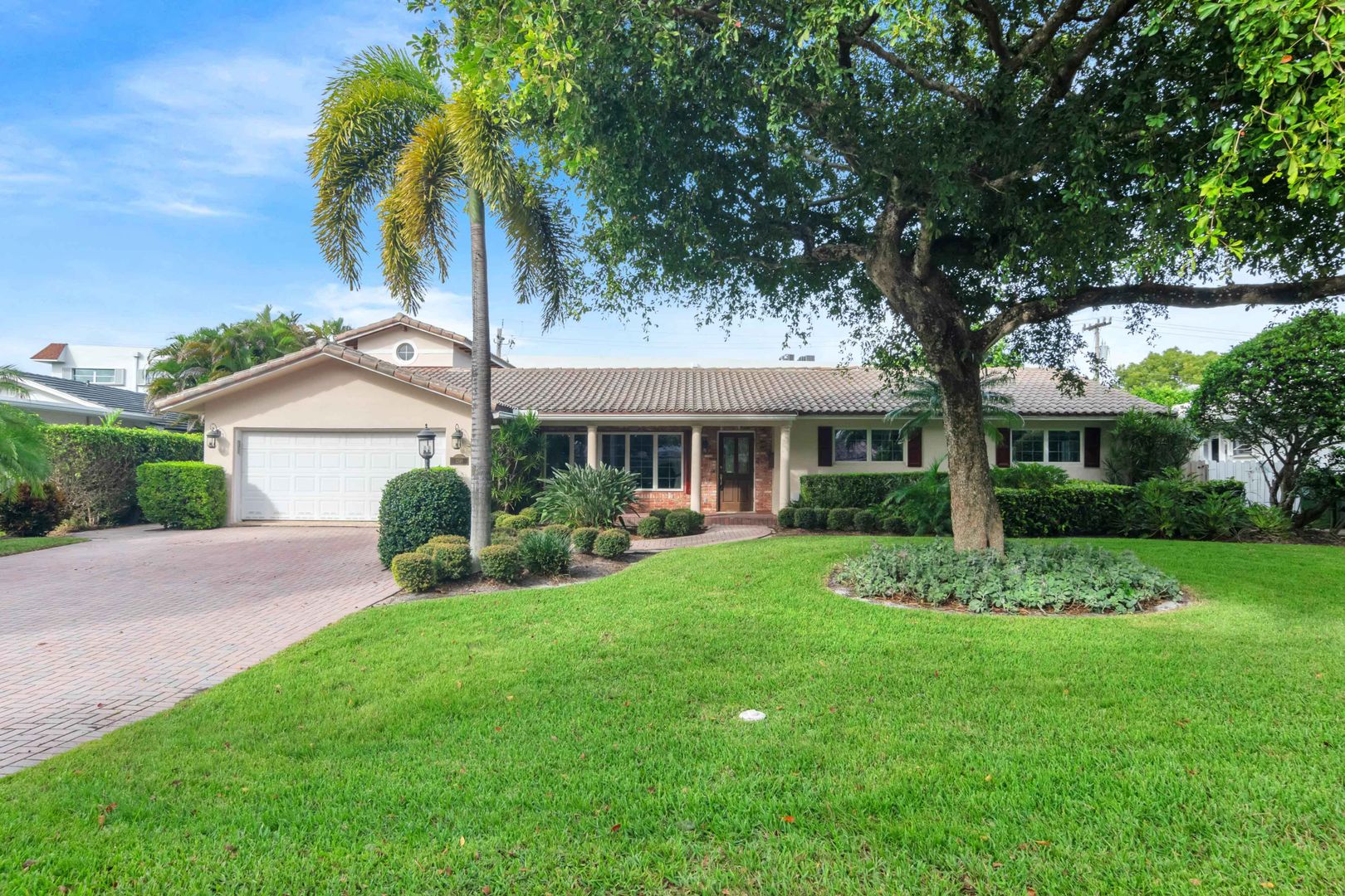 Fort Lauderdale House: 2349 NE 8 St