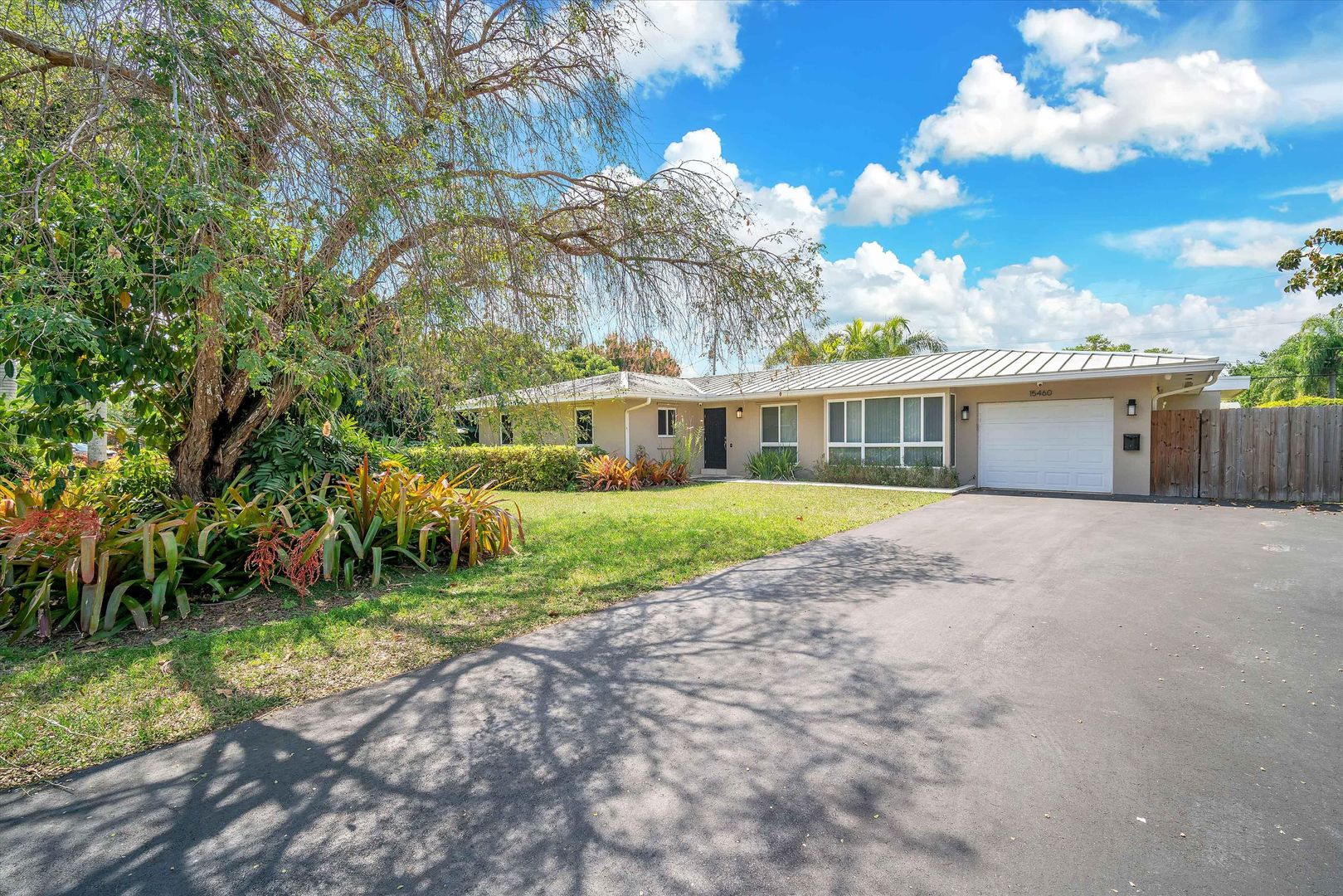 Palmetto Bay House: 15460 SW 82 Ct