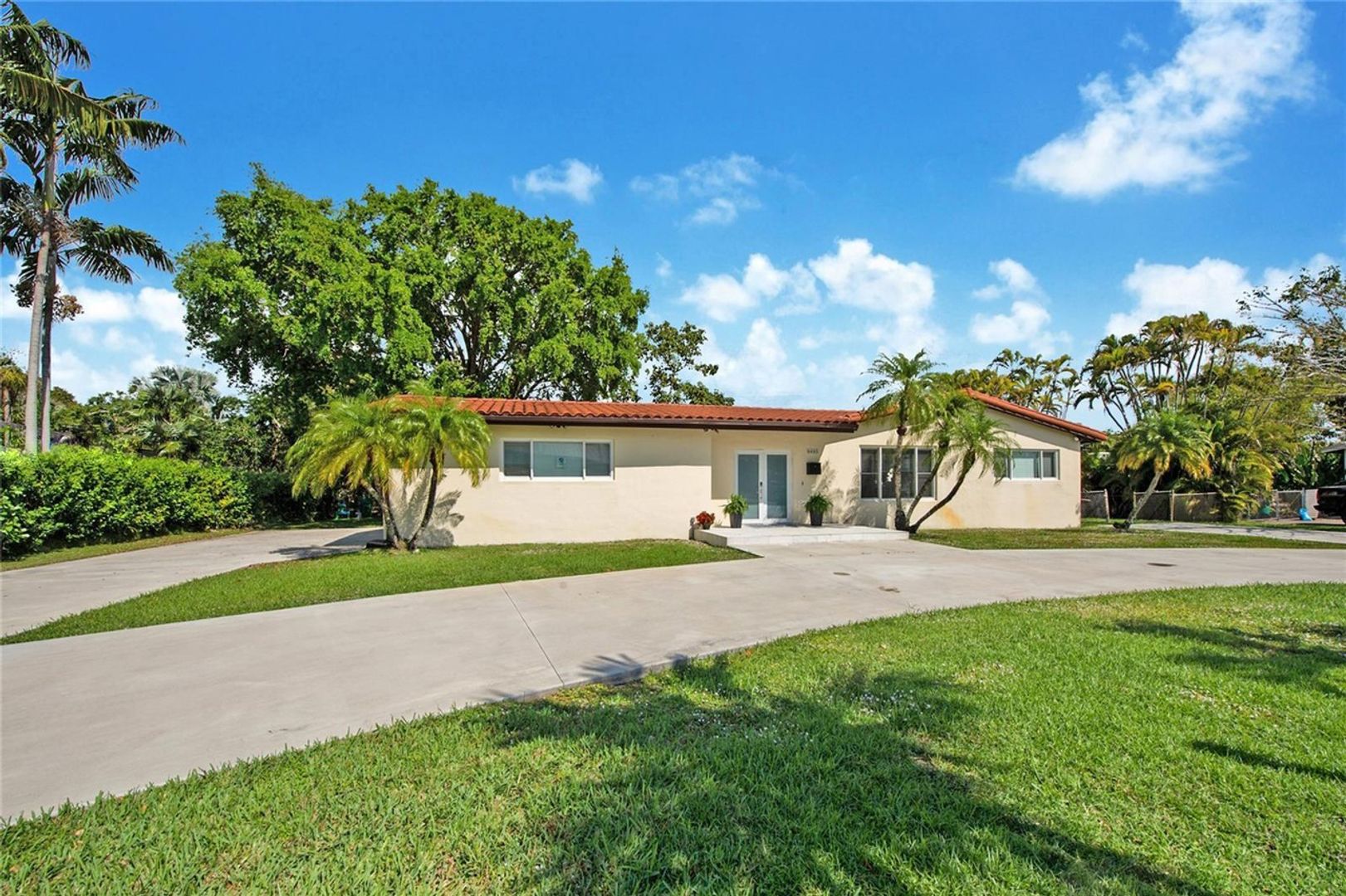Palmetto Bay House: 8485 SW 143 St
