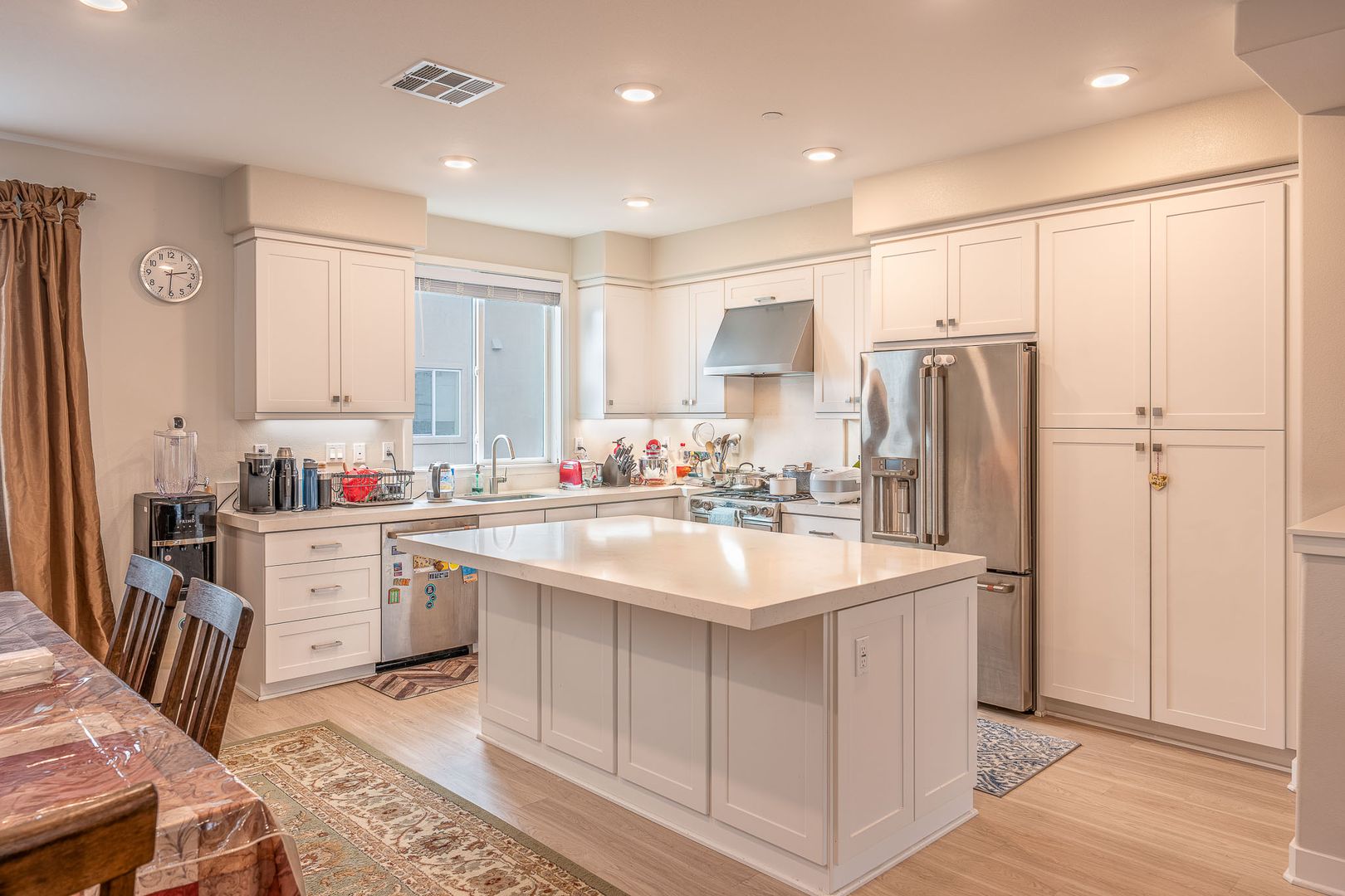 Irvine House: 232 Keeper