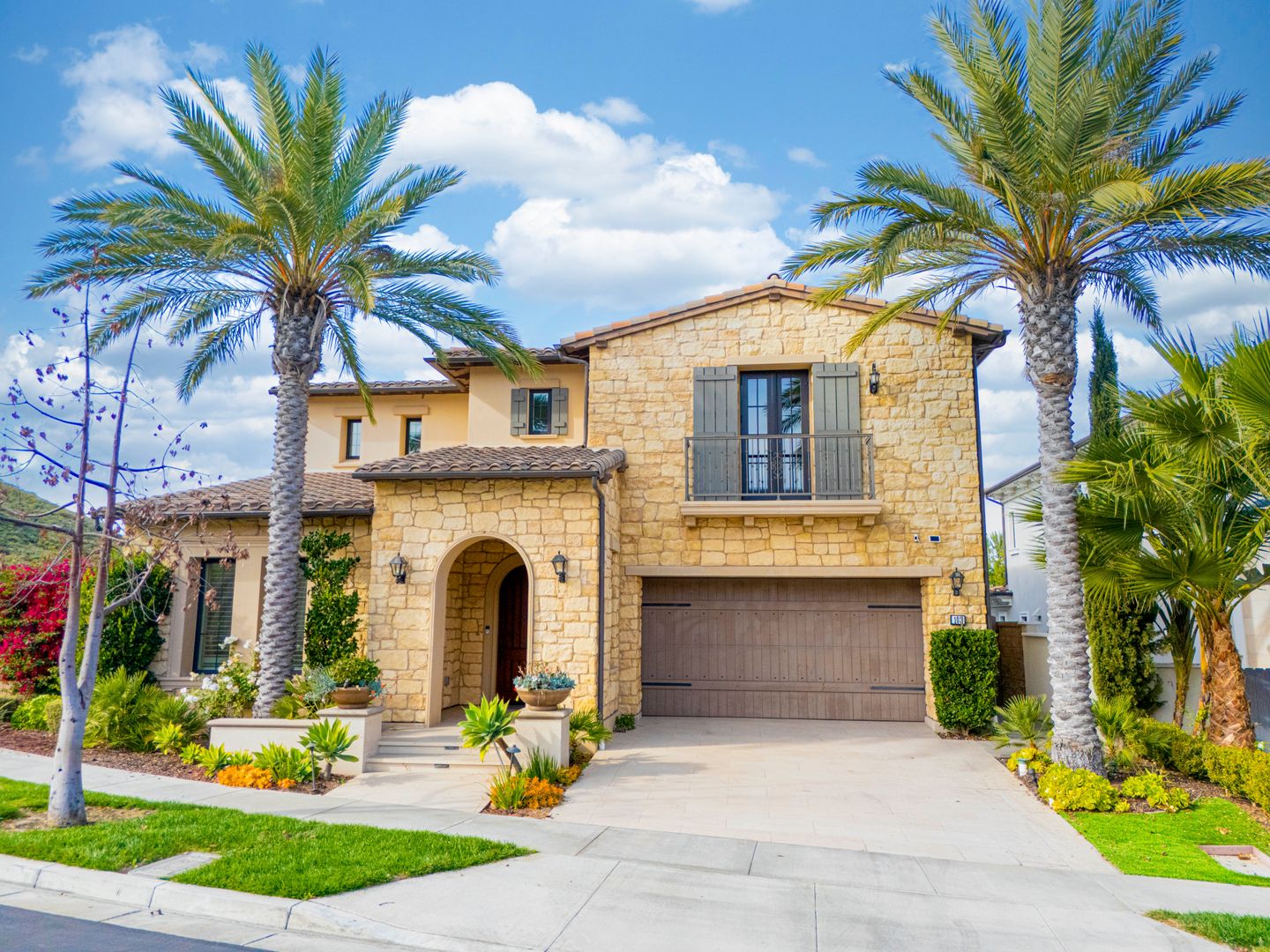 Irvine House: 103 Whiteplume