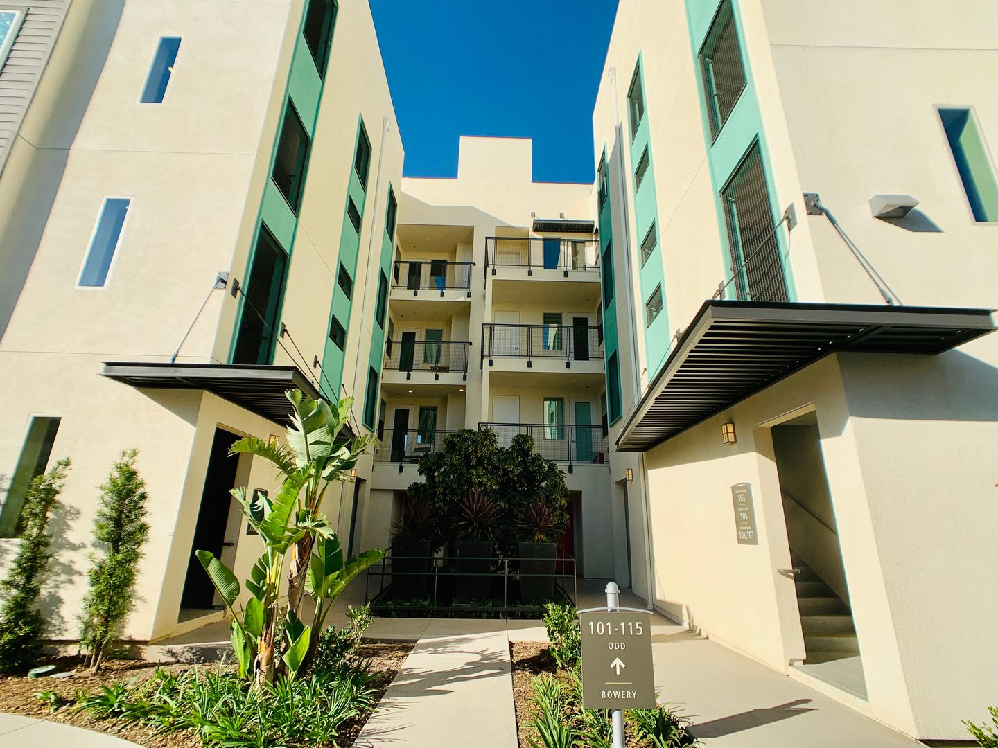 Irvine House: 195 Bowery